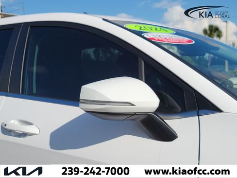 Certified 2024 Kia Sportage EX FWD image 8