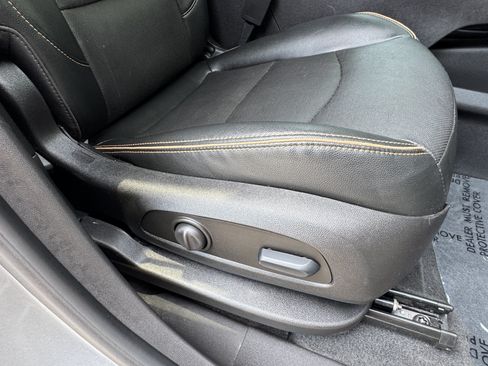 Used 2023 GMC Terrain AT4 w/ LPO, Floor Liner Package AWD/4WD image 20
