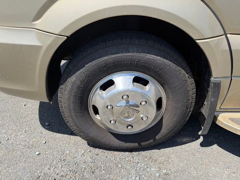 Used 2016 Mercedes-Benz Sprinter 3500 image 7