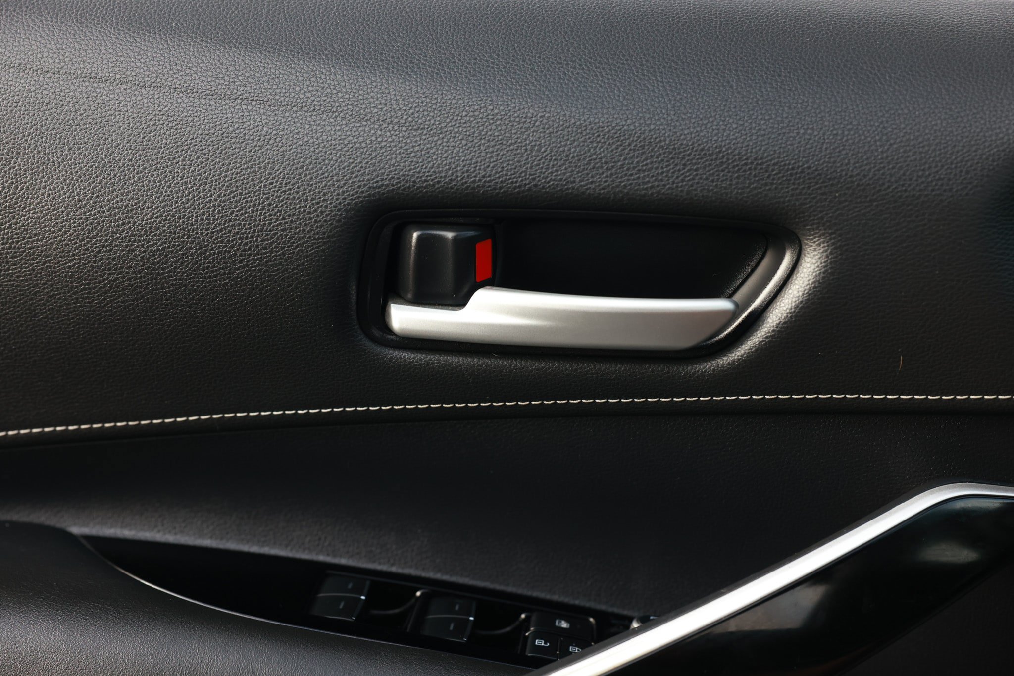 Used 2021 Toyota Corolla XSE FWD image 51