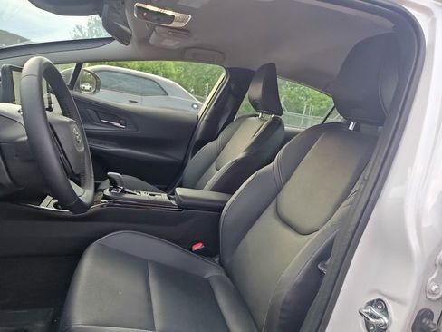 Used 2026 Toyota Prius AWD image 9