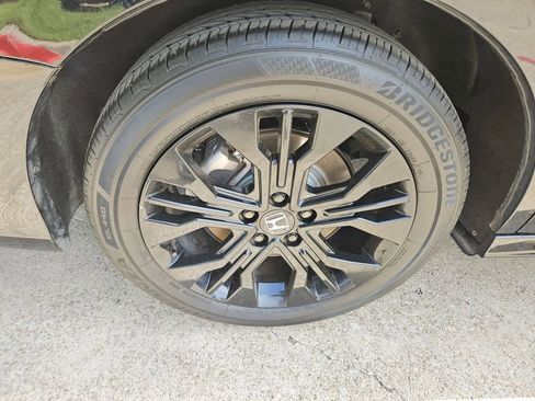 Used 2025 Honda Odyssey Sport-L image 25