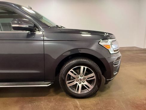 Used 2023 Ford Expedition Max Limited AWD/4WD image 31