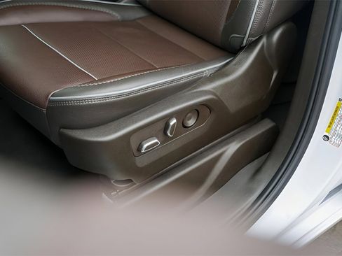 Used 2023 GMC Sierra 1500 Denali w/ Denali Reserve Package image 11