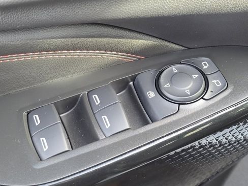 Certified 2025 Chevrolet Trax RS w/ Driver Confidence Package image 22