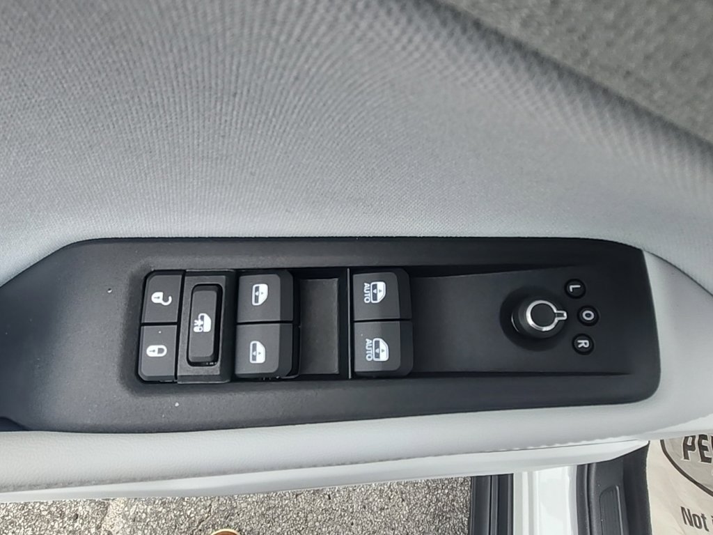 New 2026 Jeep Cherokee Laredo AWD/4WD image 18