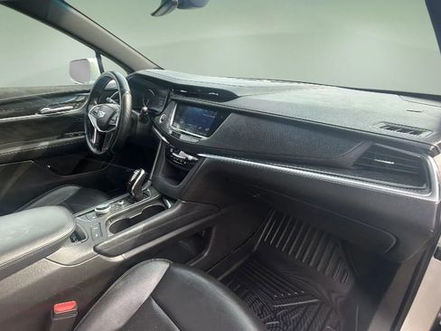Used 2020 Cadillac XT5 Premium Luxury image 15