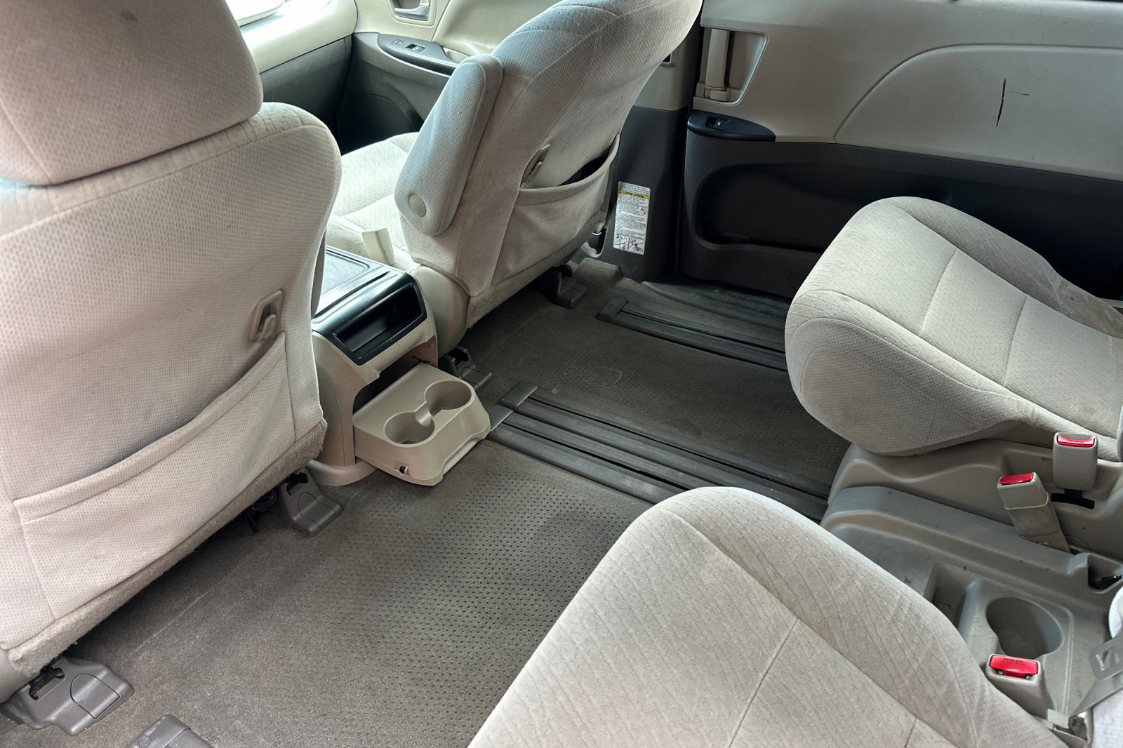 Used 2015 Toyota Sienna LE FWD image 14