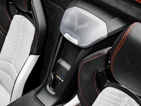 Used 2023 Chevrolet Corvette Stingray Premium Conv w/ Z51 Performance Package image 49