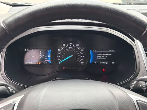 Used 2022 Ford Edge Titanium AWD/4WD image 25