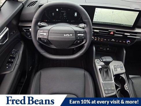 New 2026 Kia Sportage SX image 7