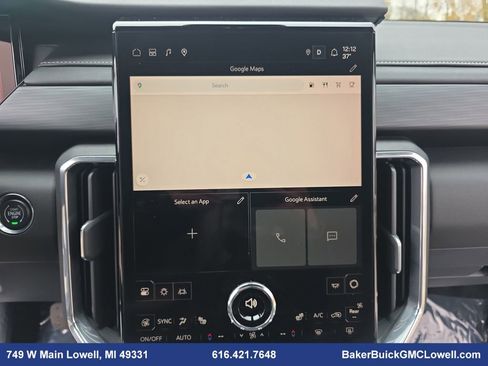 Used 2025 GMC Acadia Elevation image 24