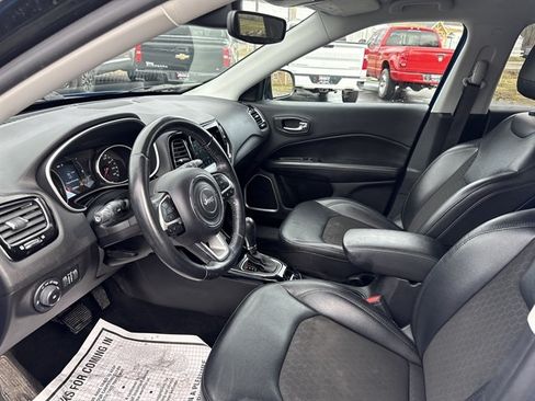 Used 2021 Jeep Compass Latitude FWD image 7