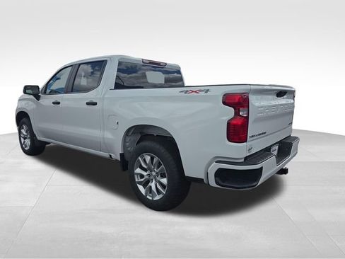 Used 2023 Chevrolet Silverado 1500 Custom AWD/4WD image 3