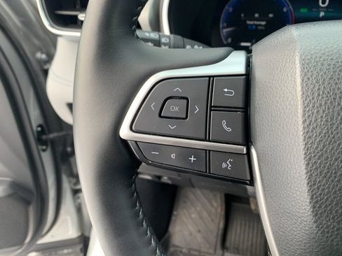 Used 2023 Toyota Highlander Platinum image 28