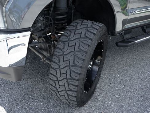 Used 2017 Ford F250 Lariat w/ Lariat Ultimate Package image 47