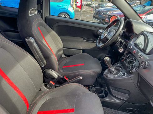 Used 2013 FIAT 500 Abarth w/ Beats Audio Pkg image 27