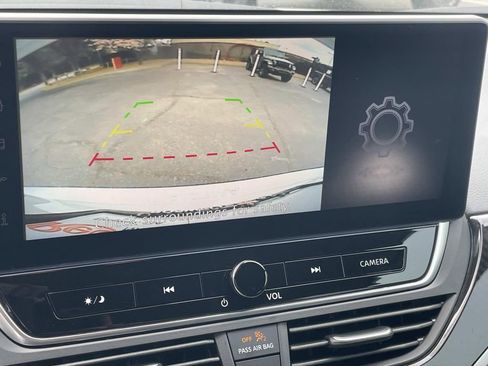 Used 2025 Nissan Altima 2.5 SR w/ SR Premium Package image 32