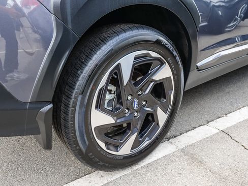 Certified 2025 Subaru Crosstrek 2.5i Limited w/ Crosstrek Mirror Package AWD/4WD image 9