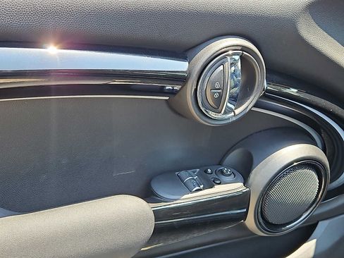 Used 2023 MINI Cooper 2-Door Hardtop FWD image 12