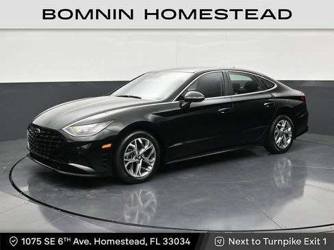 Used 2023 Hyundai Sonata SEL FWD image 1