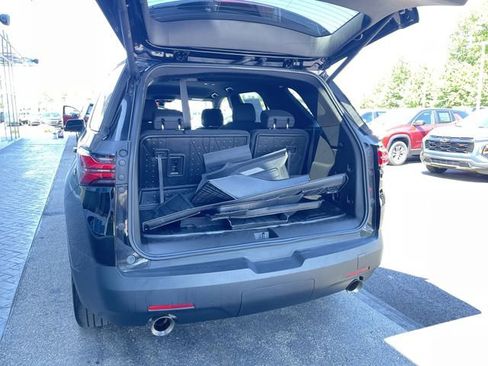 Certified 2023 Chevrolet Traverse LT w/ Midnight/Sport Edition AWD/4WD image 24