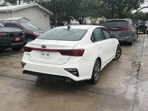 Used 2020 Kia Forte LXS FWD image 5