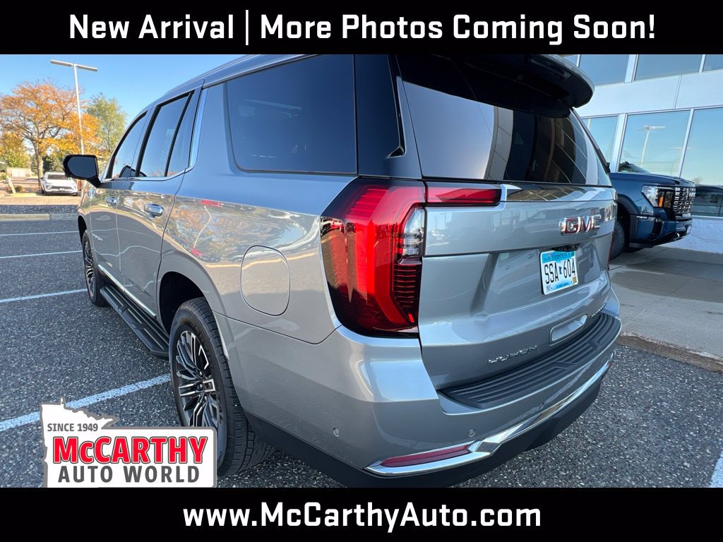 Used 2025 GMC Yukon Elevation w/ LPO, Elevation Black Package AWD/4WD image 5