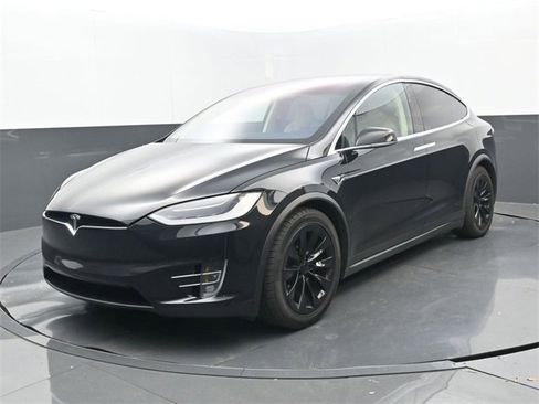 Used 2017 Tesla Model X 100D image 8