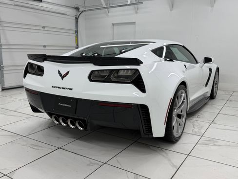 Used 2019 Chevrolet Corvette Z06 image 12