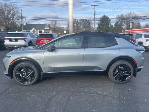 New 2026 Chevrolet Equinox EV RS image 2