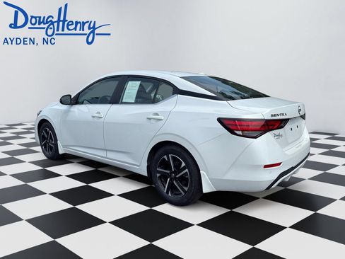 Used 2025 Nissan Sentra SV w/ All-Weather Package FWD image 3