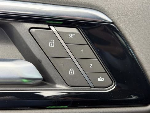New 2026 Chevrolet Suburban High Country AWD/4WD image 20
