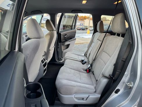 Used 2019 Honda Pilot LX image 11