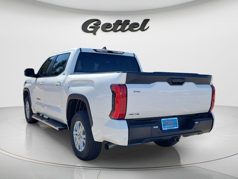 Used 2025 Toyota Tundra SR5 w/ SR5 Premium Package AWD/4WD image 7