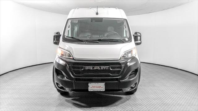 Used 2025 RAM ProMaster 2500 w/ Convenience Group FWD image 9
