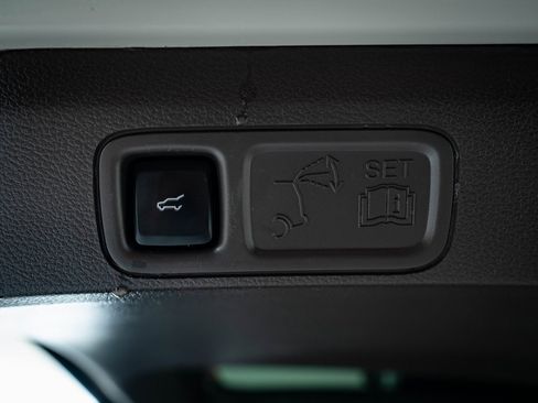 Used 2024 Lincoln Navigator Reserve image 22