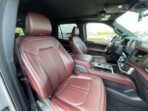 Used 2024 Ford Expedition Max Limited RWD image 32