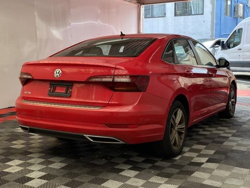 Used 2019 Volkswagen Jetta R-Line FWD image 6