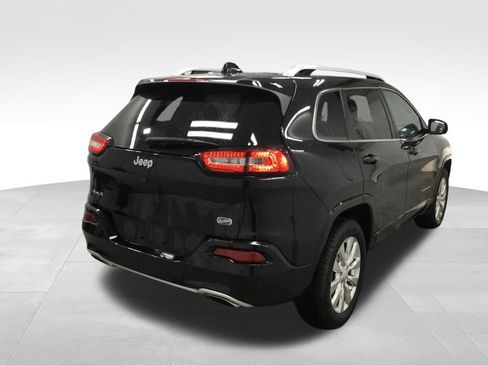 Used 2018 Jeep Cherokee Overland AWD/4WD image 15