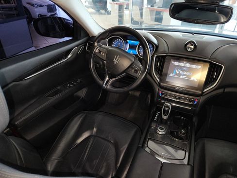 Used 2017 Maserati Ghibli Sedan 4D image 12