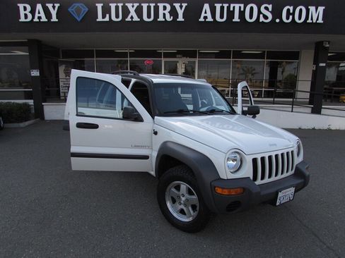 Used 2004 Jeep Liberty Sport w/ PWR Convenience Group AWD/4WD image 35