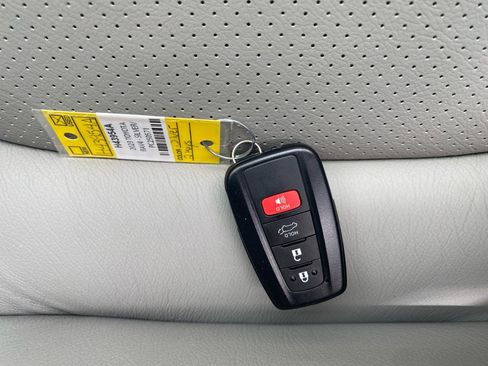 Used 2023 Toyota RAV4 XLE w/ Convenience Package FWD image 38