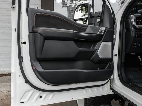 Used 2024 Ford F350 Platinum image 42