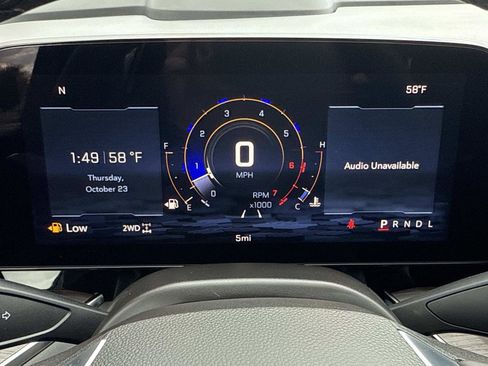 New 2026 Chevrolet Suburban Premier image 7