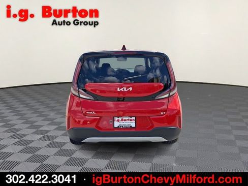 Used 2025 Kia Soul LX FWD image 5