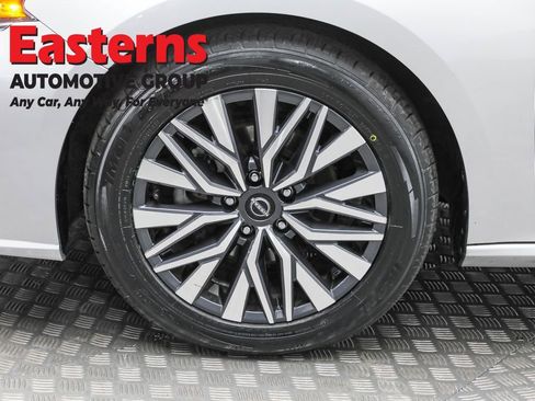 Used 2023 Nissan Altima 2.5 SV image 32