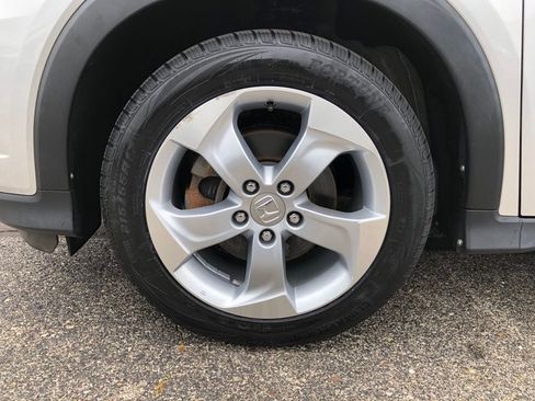 Used 2016 Honda HR-V LX image 10