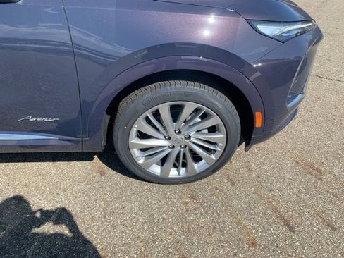 New 2026 Buick Envision Avenir AWD/4WD image 2