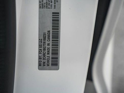 New 2026 Chrysler Pacifica Select FWD image 52